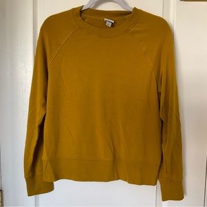 A New Day target golden yellow sweatshirt women’s size medium